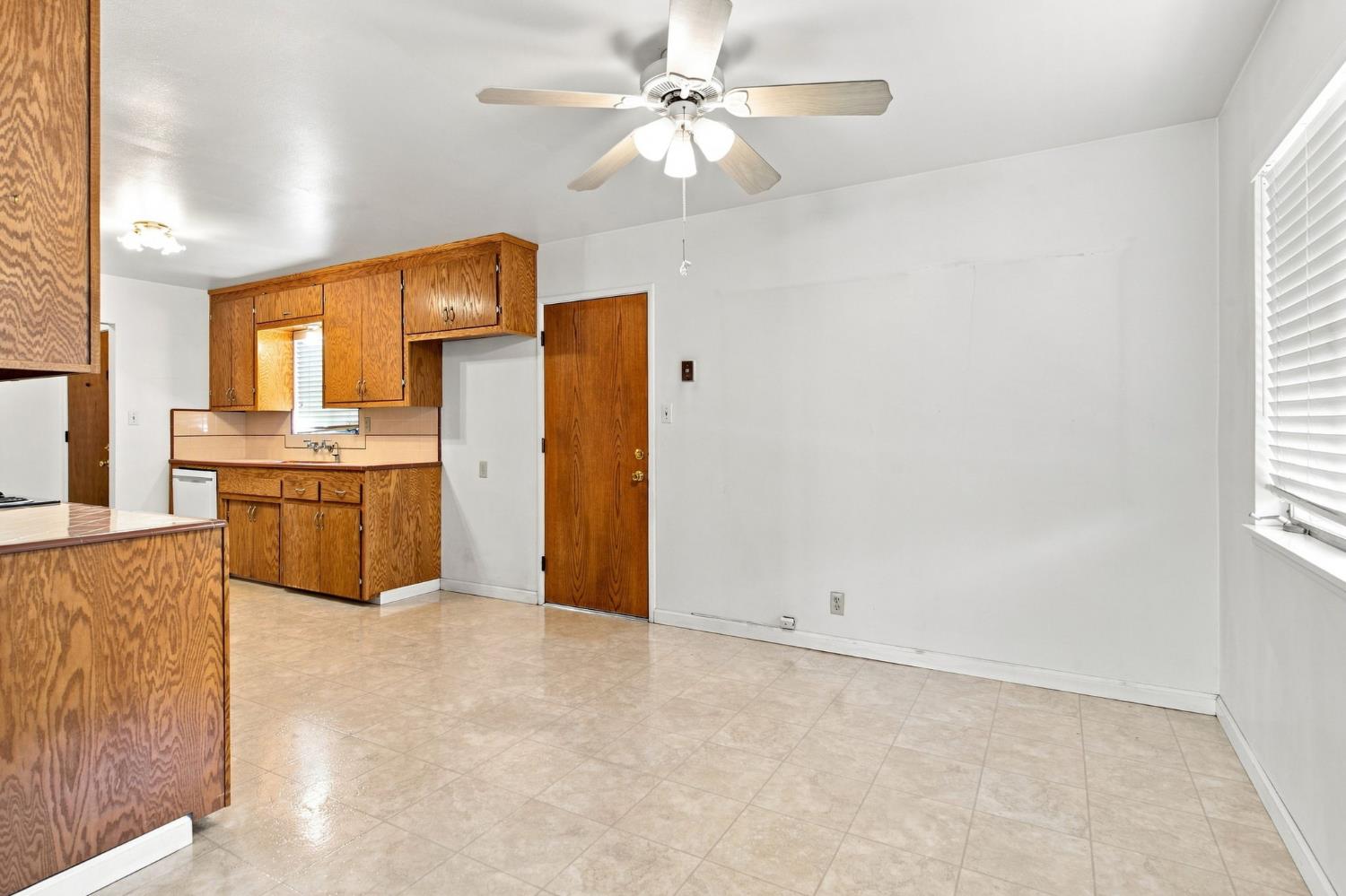 1321 Westland Dr, Modesto, CA 95350