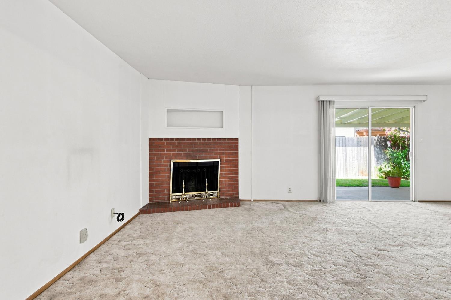 1321 Westland Dr, Modesto, CA 95350