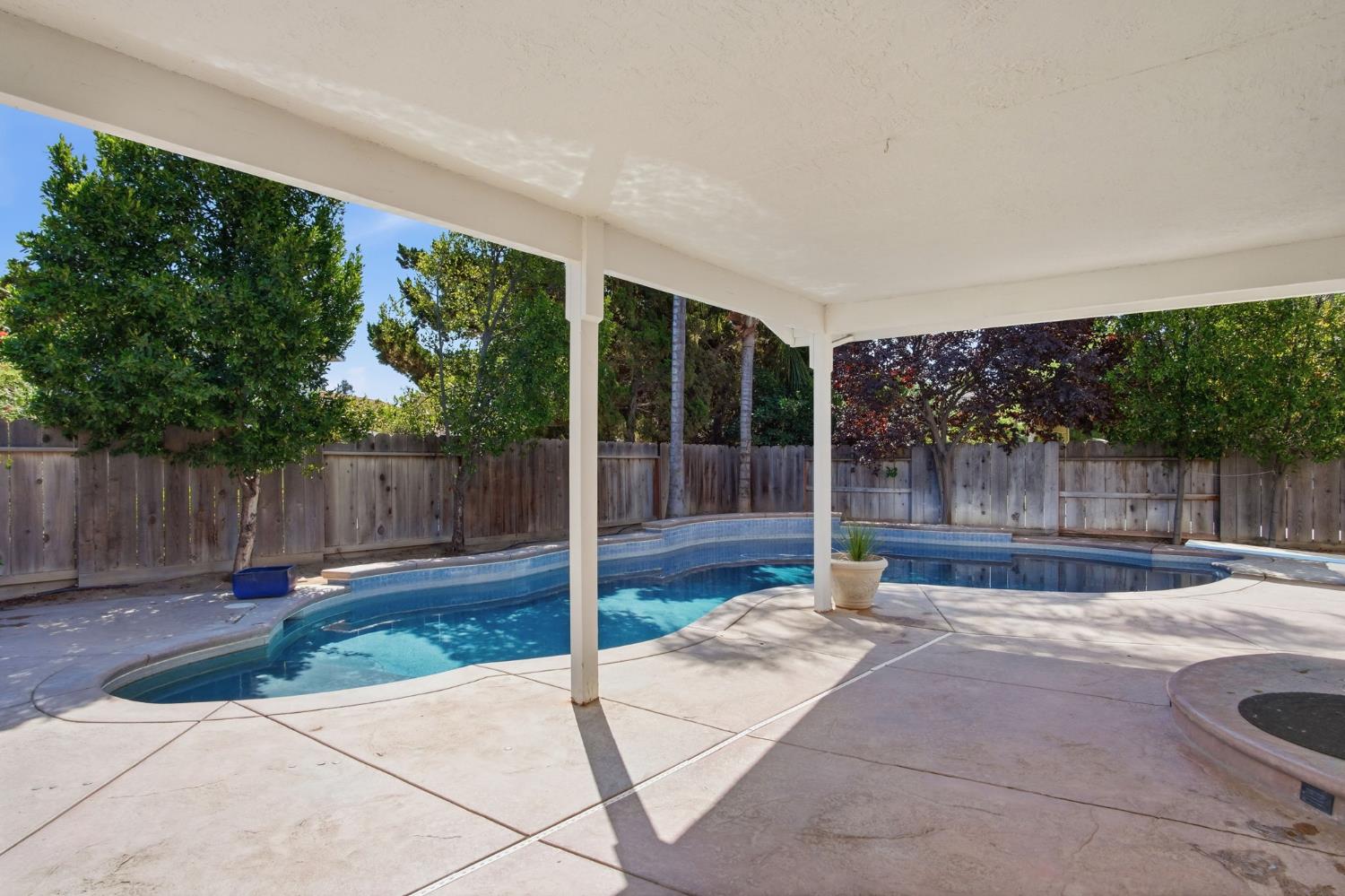 2060 N Quincy Rd, Turlock, CA 95382