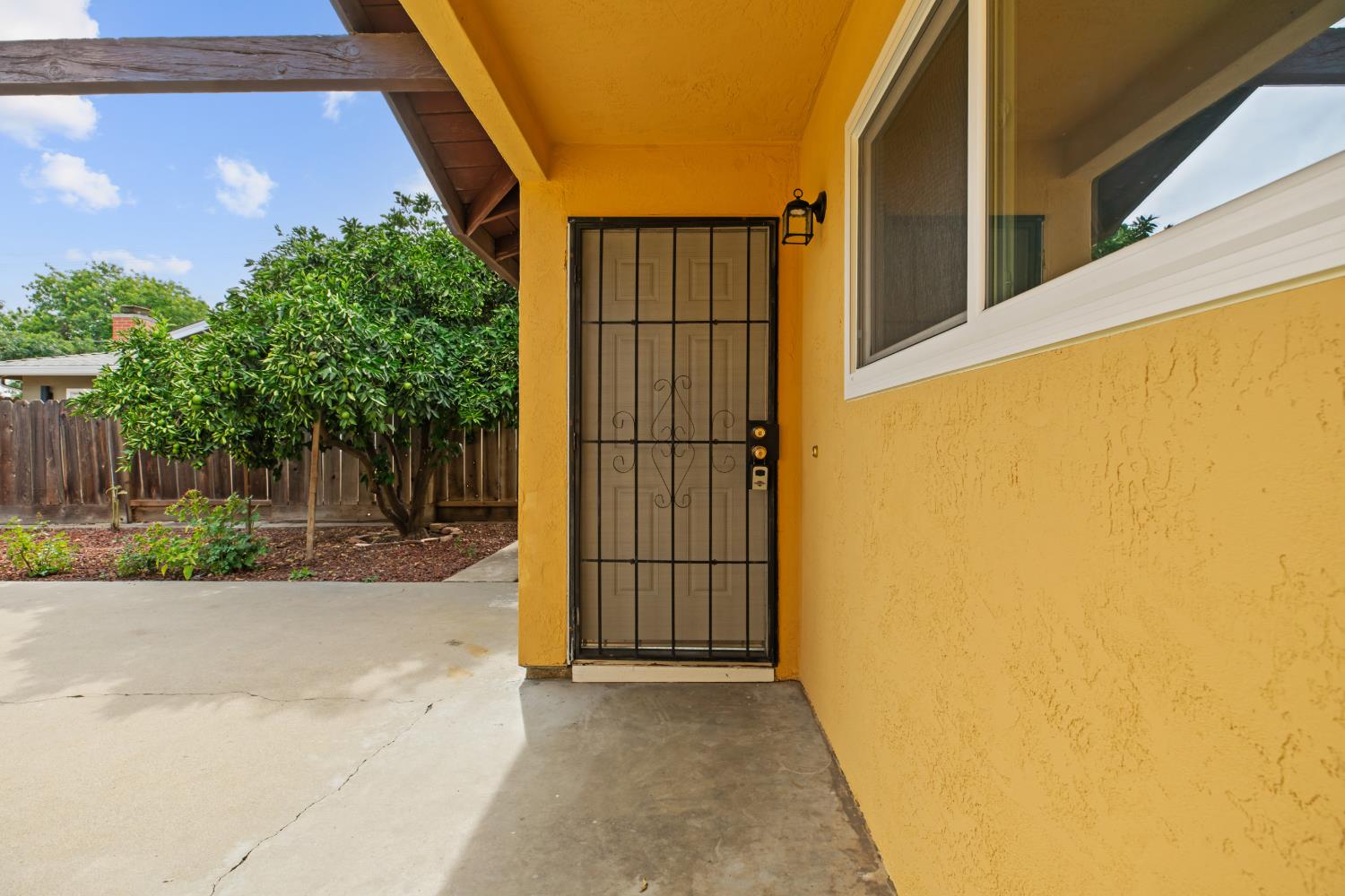 1805 Bradford Ct, Modesto, CA 95355