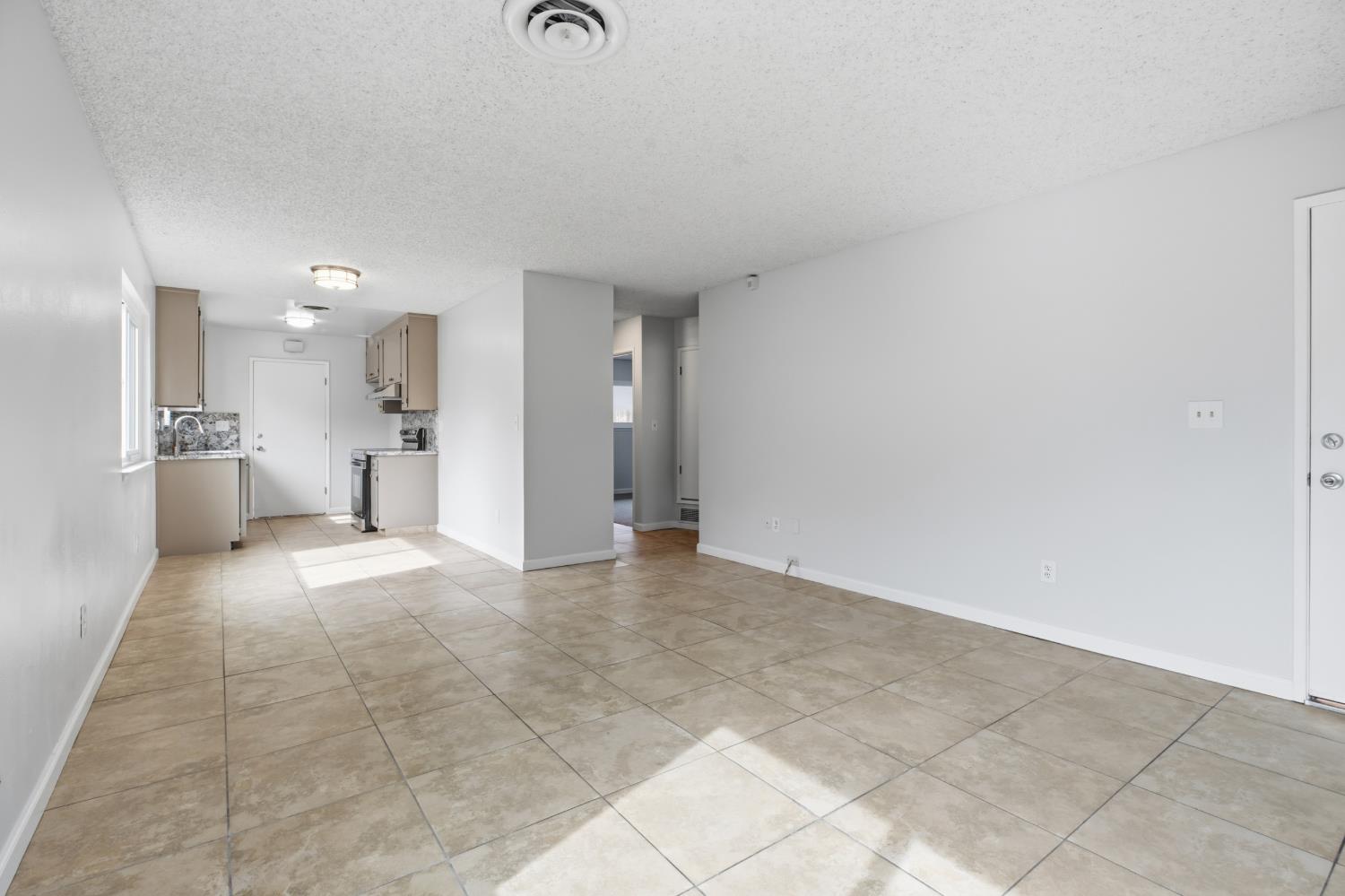 1805 Bradford Ct, Modesto, CA 95355