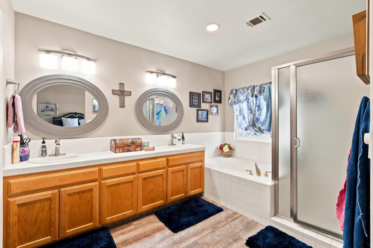 3363 Cambria Ave, Madera, CA 93637