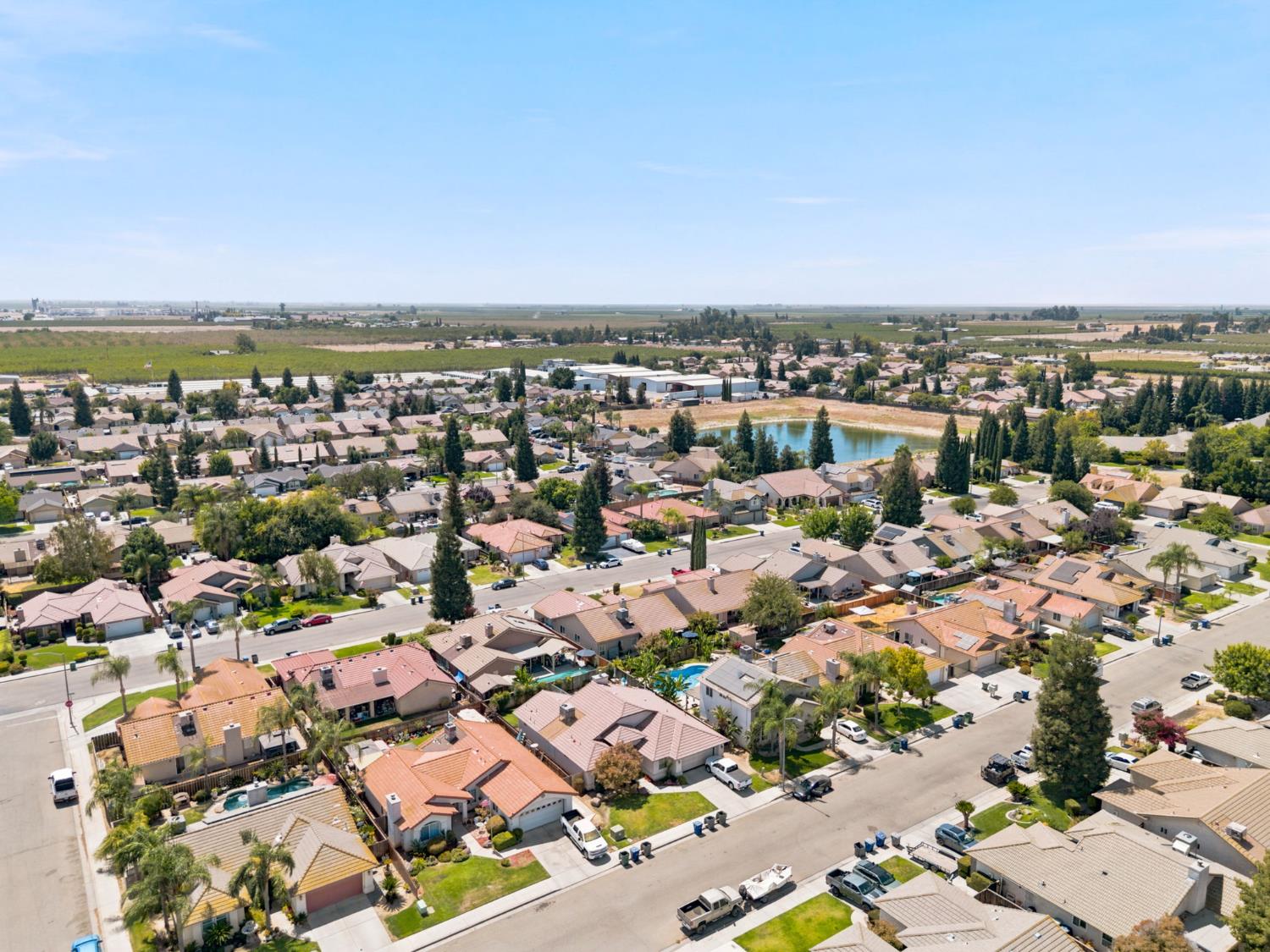 3363 Cambria Ave, Madera, CA 93637