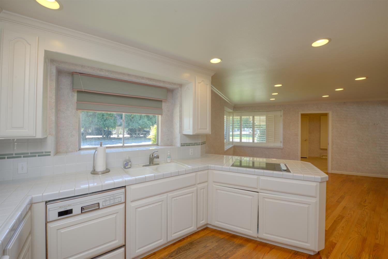 29365 Bunker Rd, Gustine, CA 95322