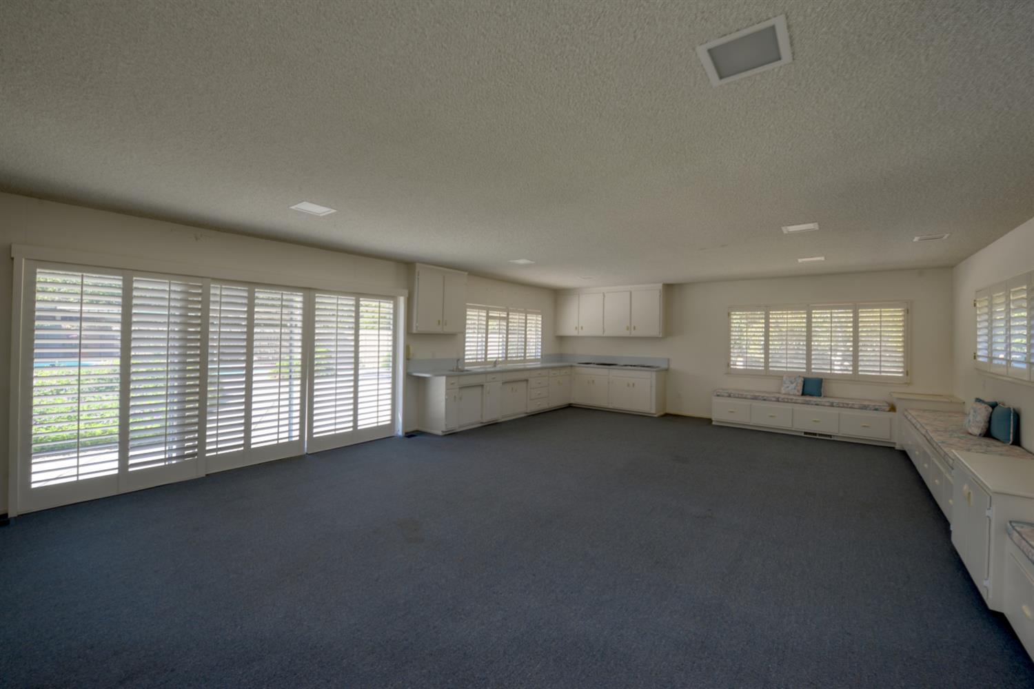 29365 Bunker Rd, Gustine, CA 95322