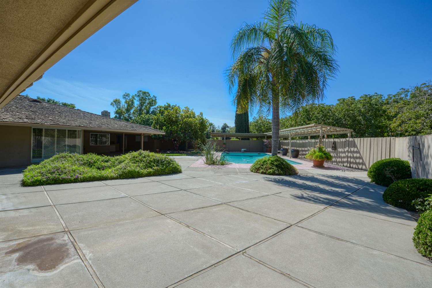 29365 Bunker Rd, Gustine, CA 95322