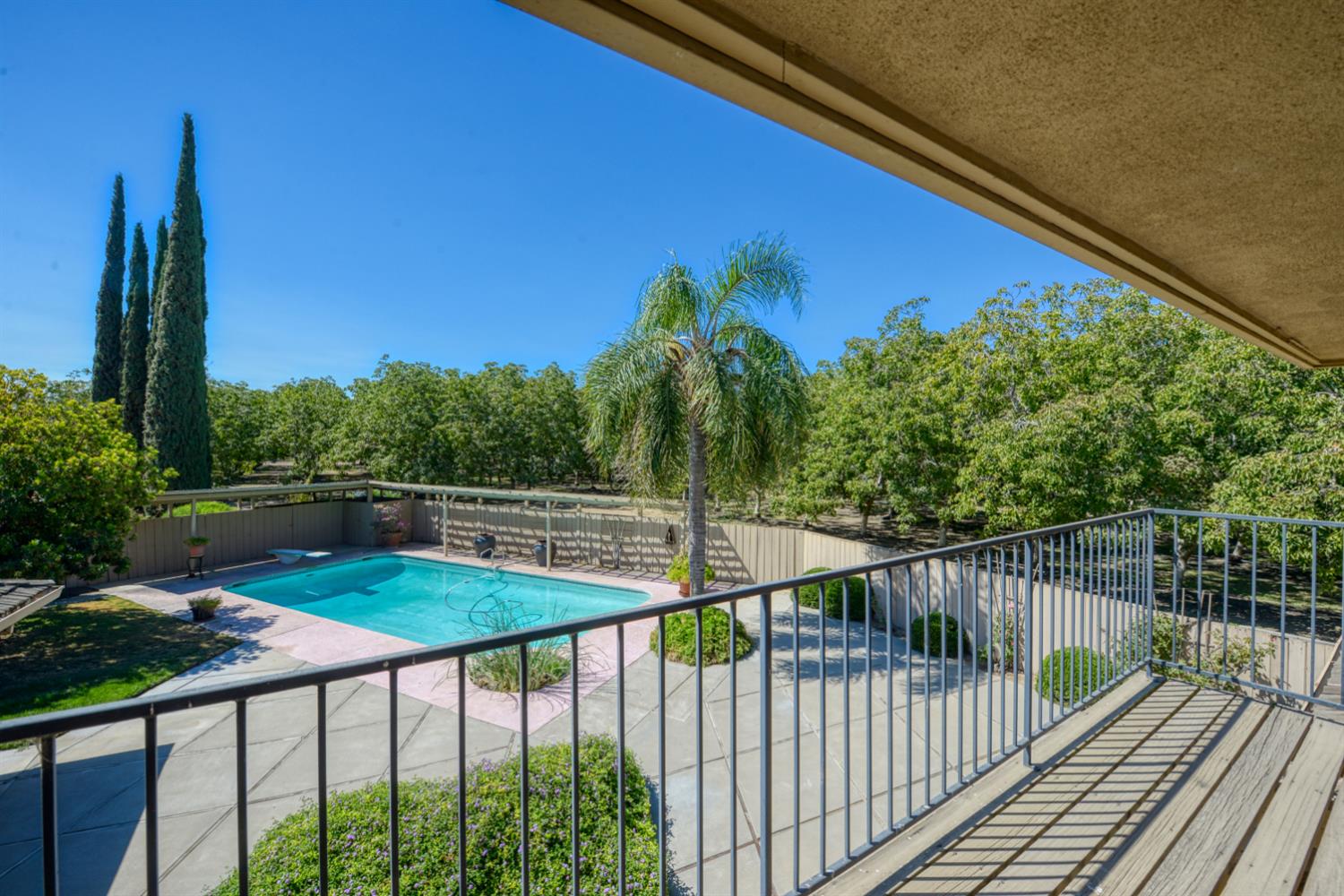 29365 Bunker Rd, Gustine, CA 95322
