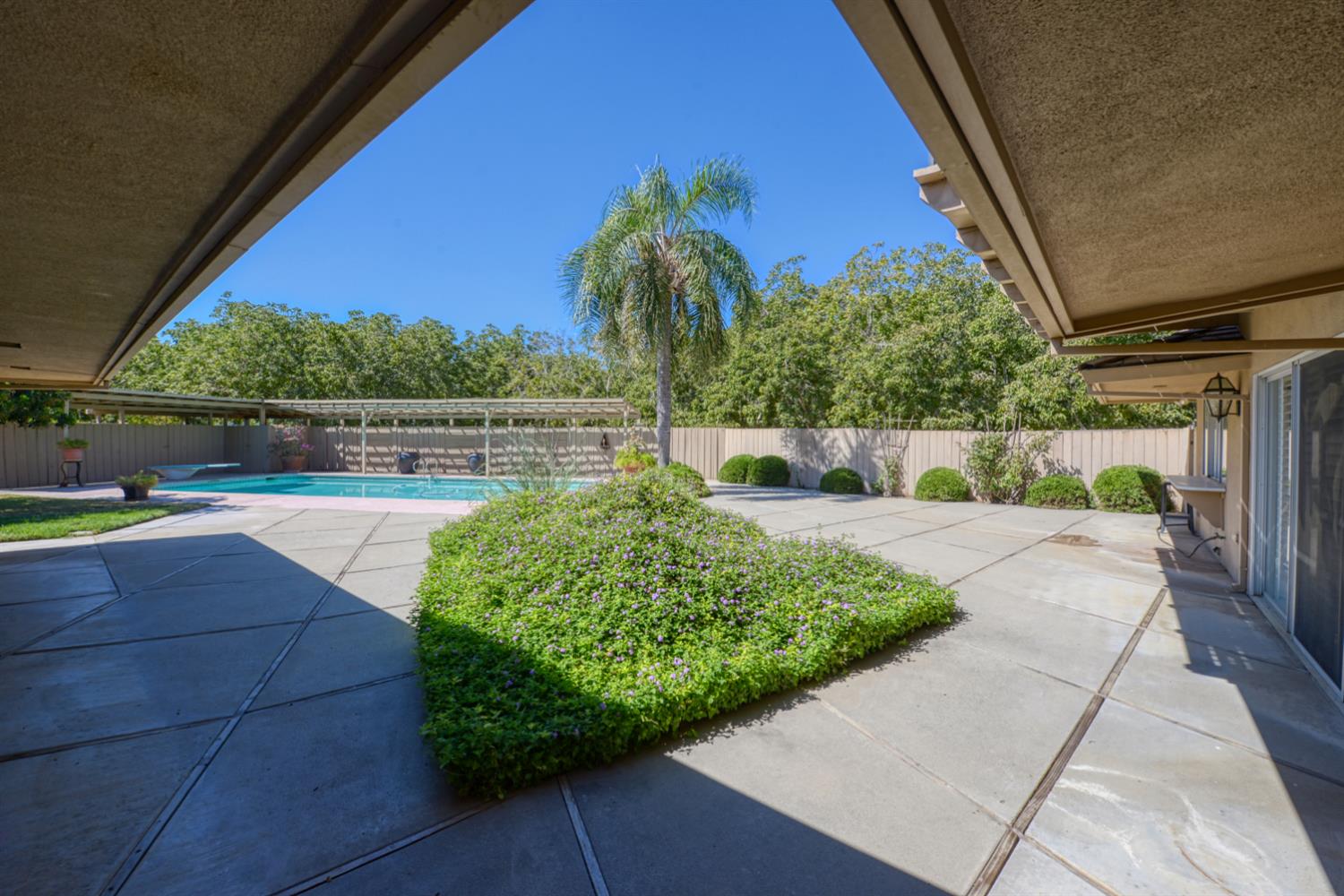 29365 Bunker Rd, Gustine, CA 95322