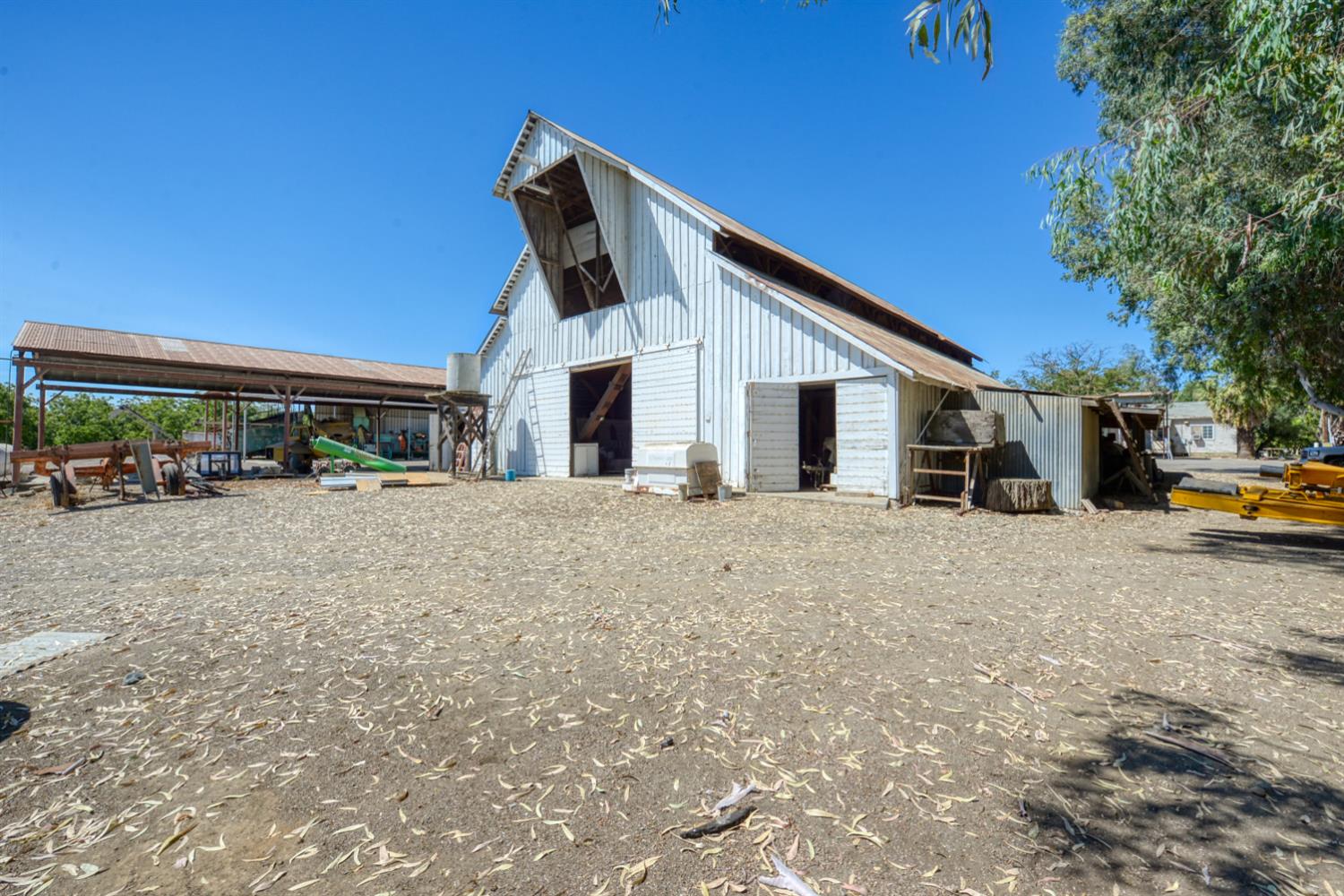 29365 Bunker Rd, Gustine, CA 95322