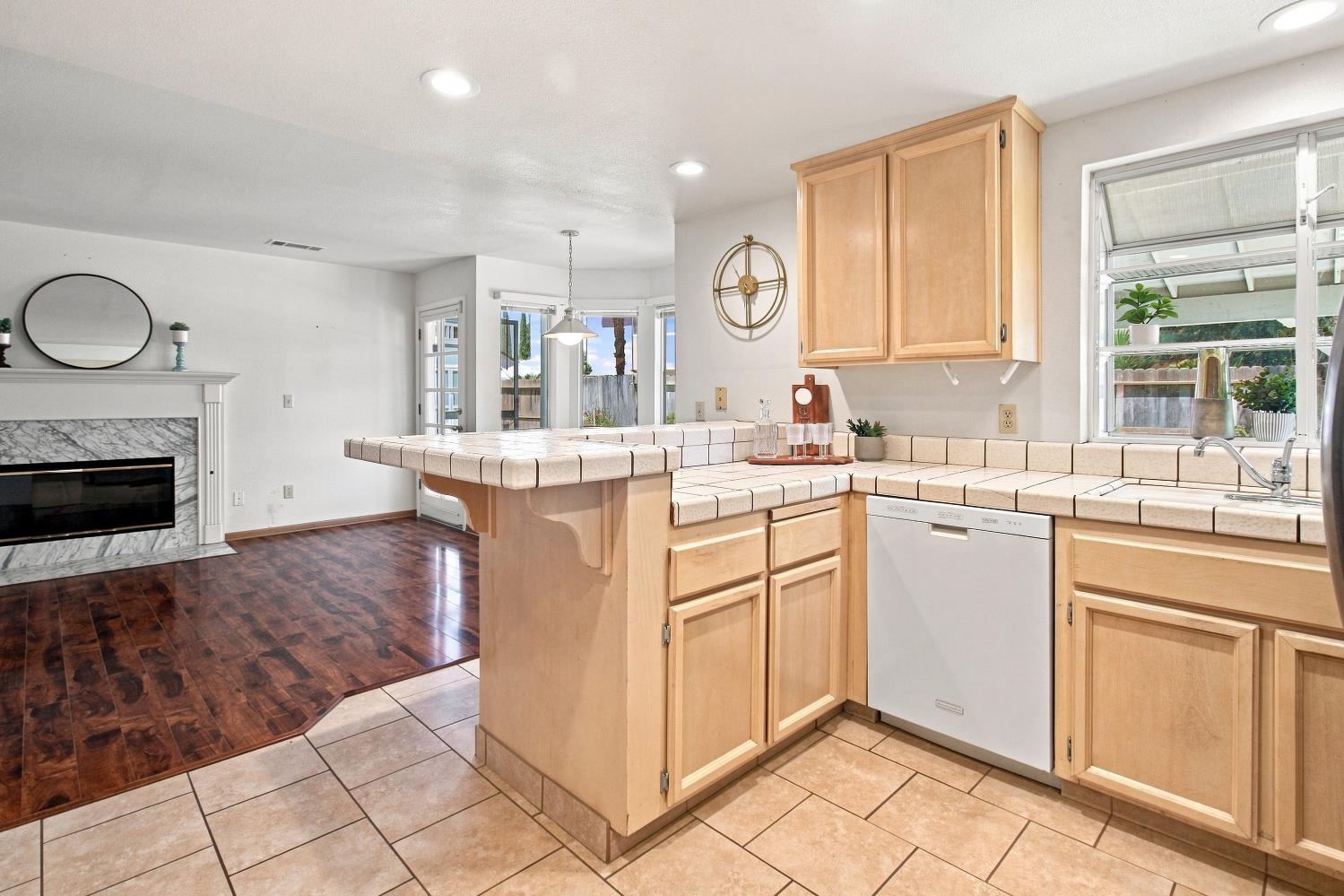 1602 Acacia Ct, Chowchilla, CA 93610
