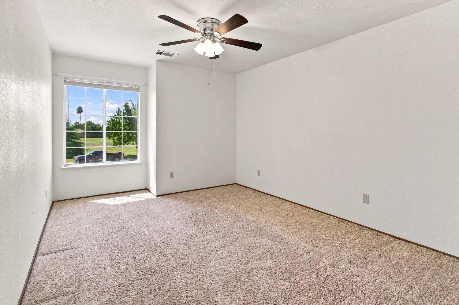 1602 Acacia Ct, Chowchilla, CA 93610