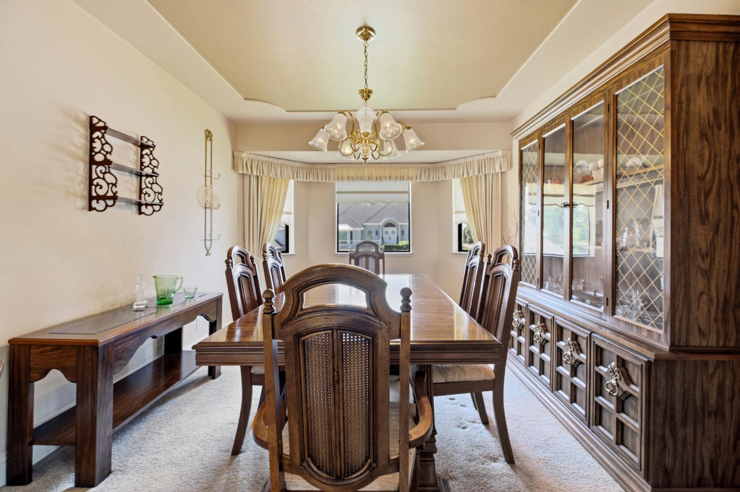 9612 La Posada Dr, Oakdale, CA 95361