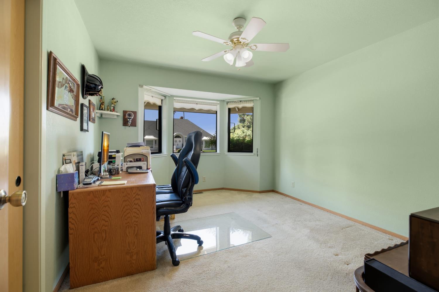 9612 La Posada Dr, Oakdale, CA 95361