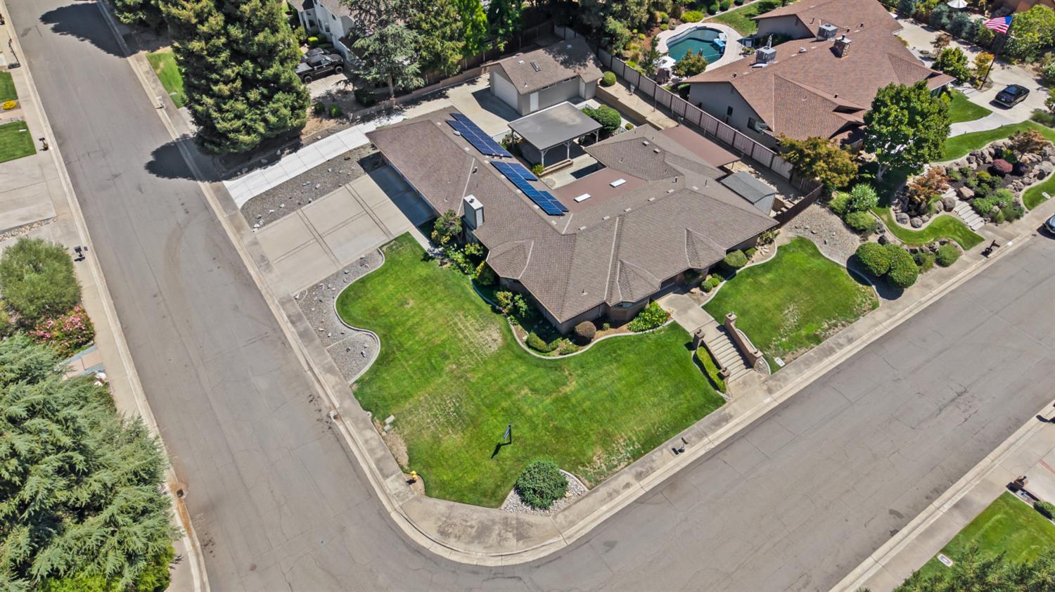 9612 La Posada Dr, Oakdale, CA 95361