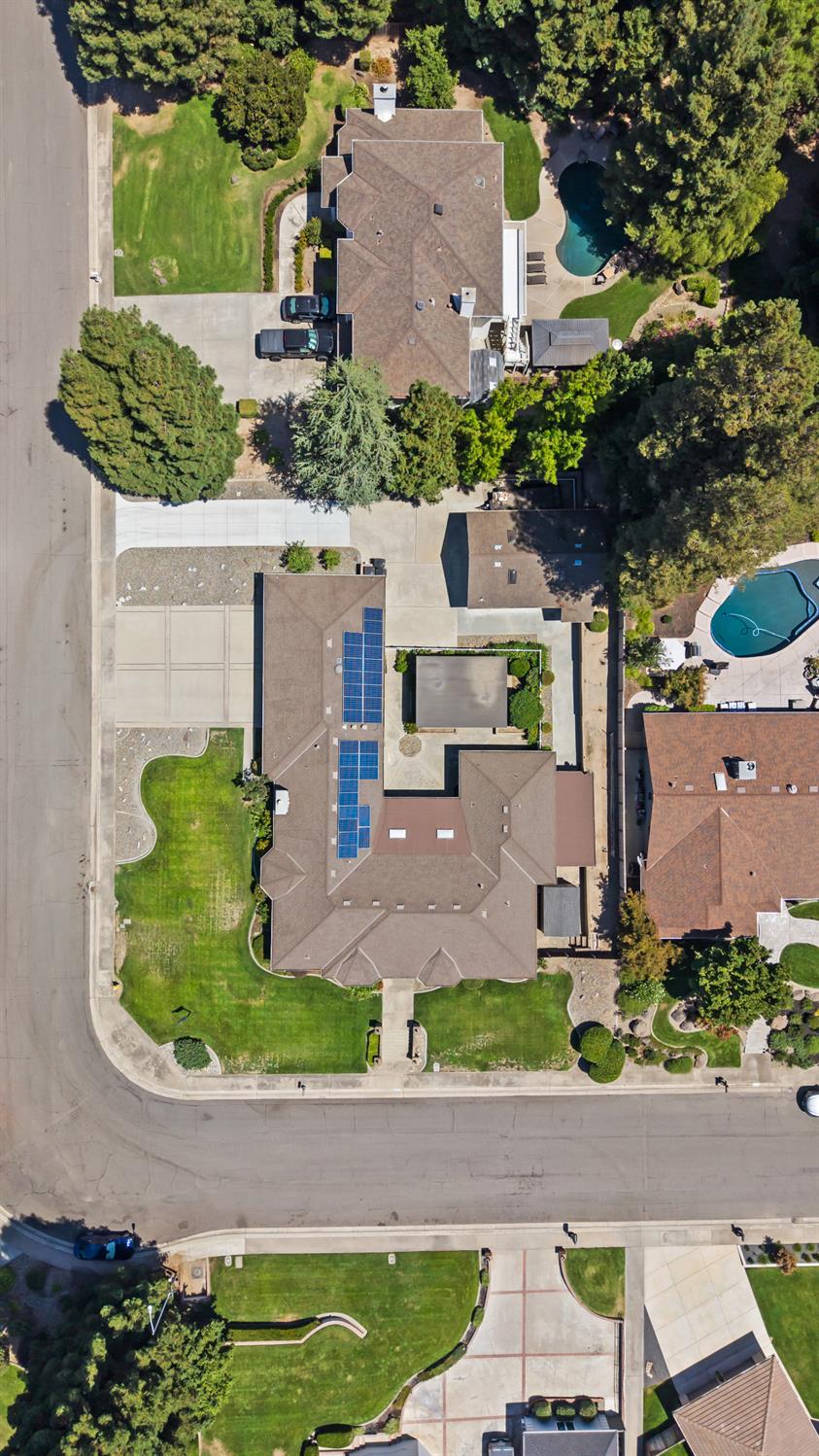 9612 La Posada Dr, Oakdale, CA 95361