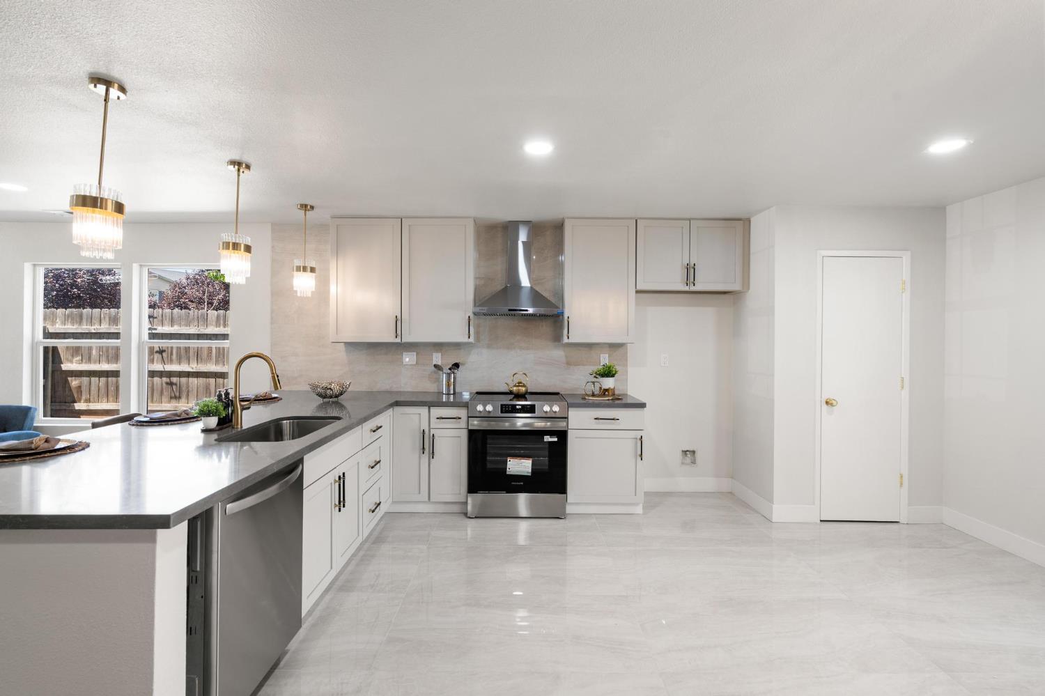 3910 Twilight Ave, Merced, CA 95348