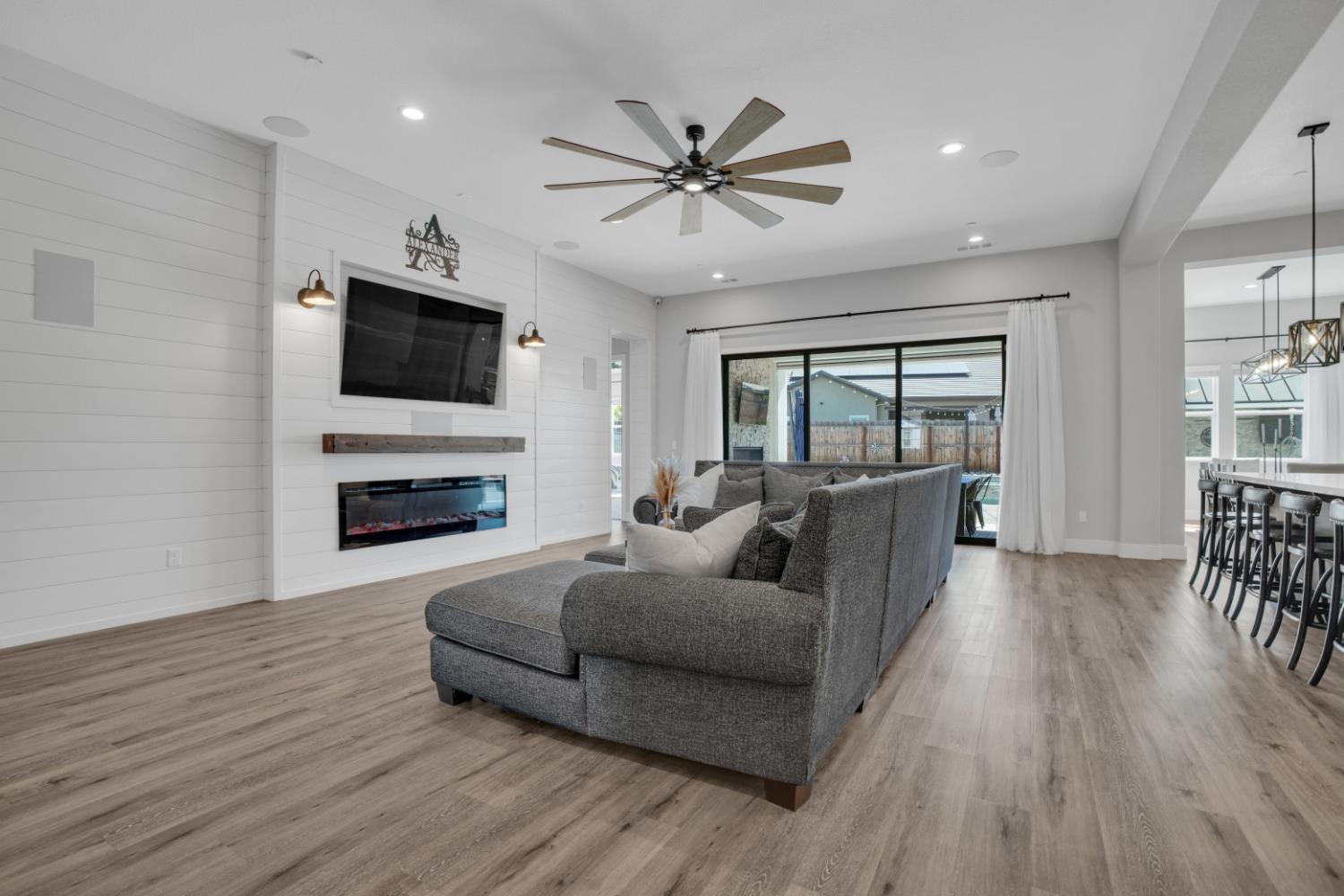 2656 Sinatra Pl, Manteca, CA 95337