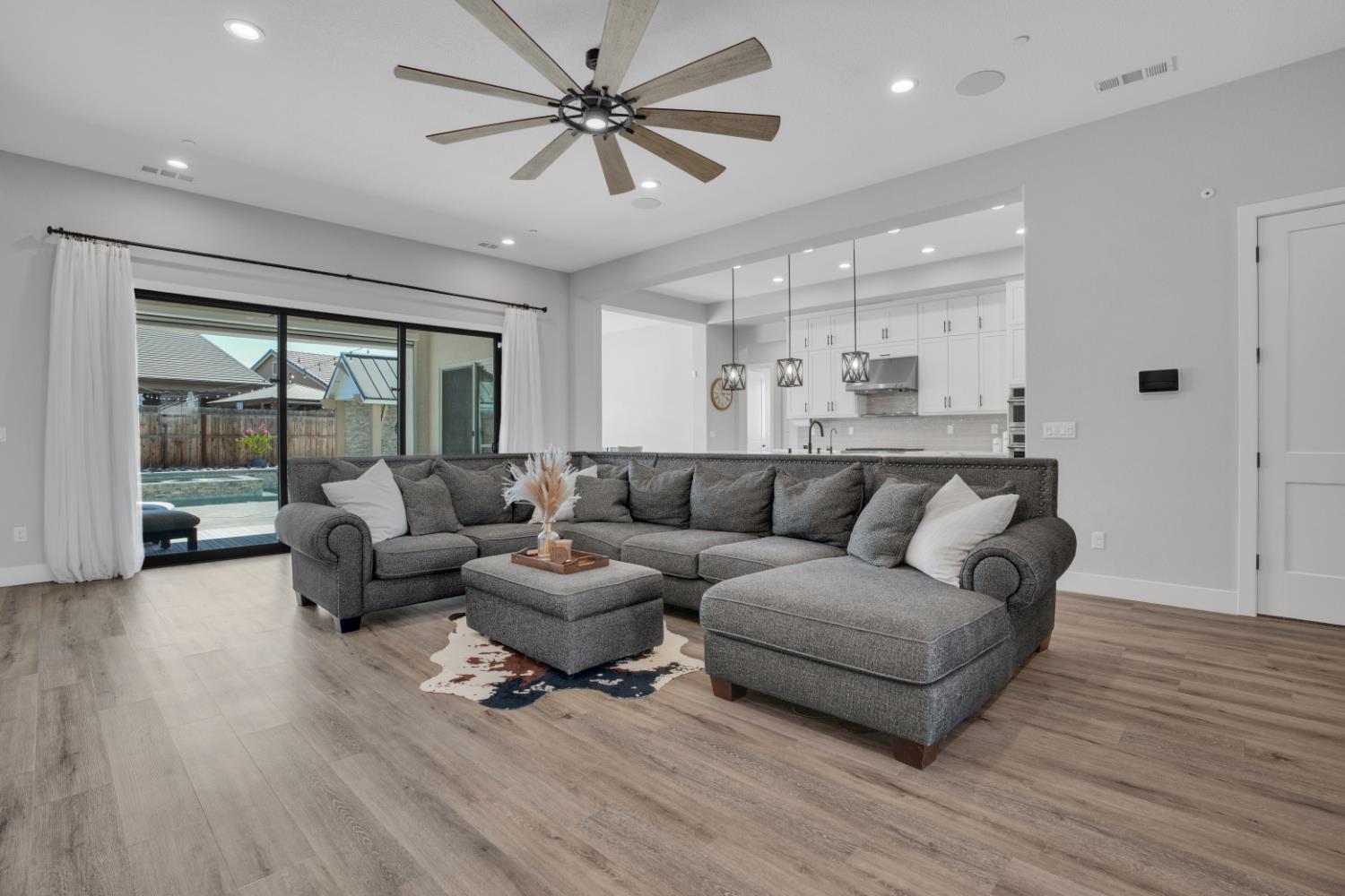 2656 Sinatra Pl, Manteca, CA 95337
