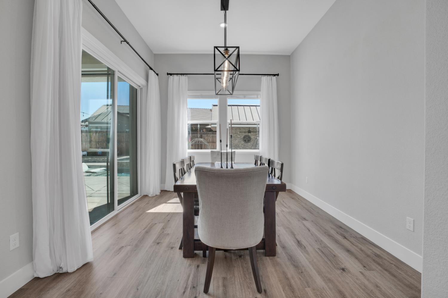 2656 Sinatra Pl, Manteca, CA 95337