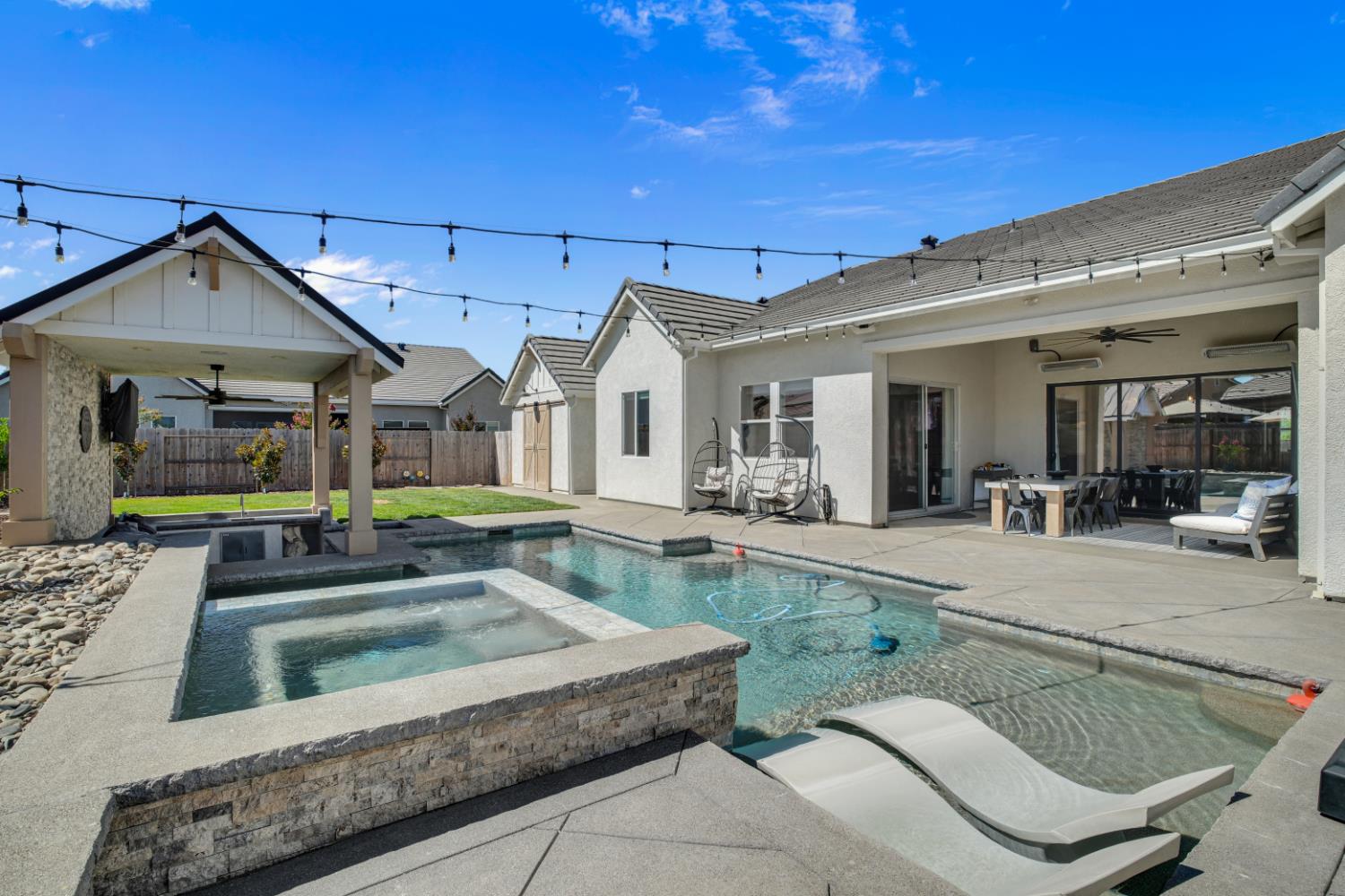 2656 Sinatra Pl, Manteca, CA 95337