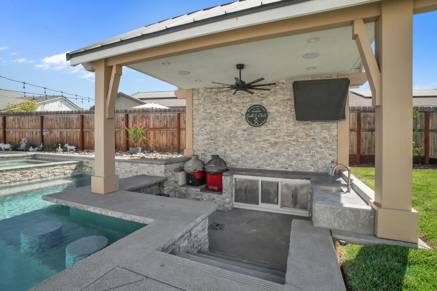 2656 Sinatra Pl, Manteca, CA 95337