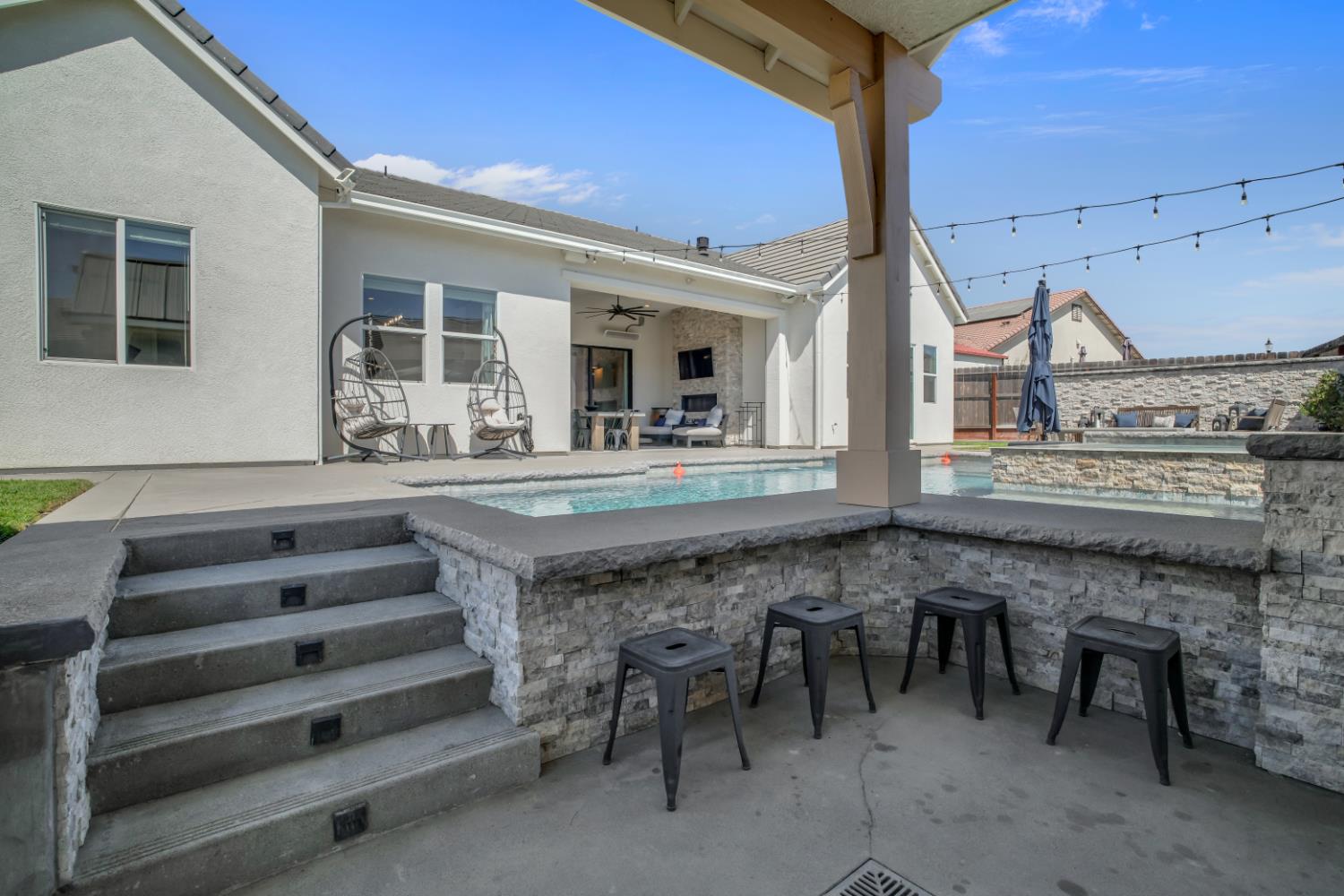2656 Sinatra Pl, Manteca, CA 95337