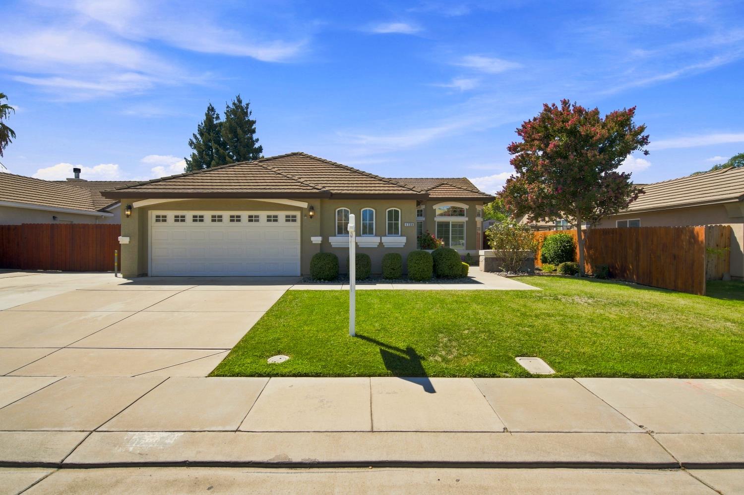 1738 Matterhorn St, Manteca, CA 95337