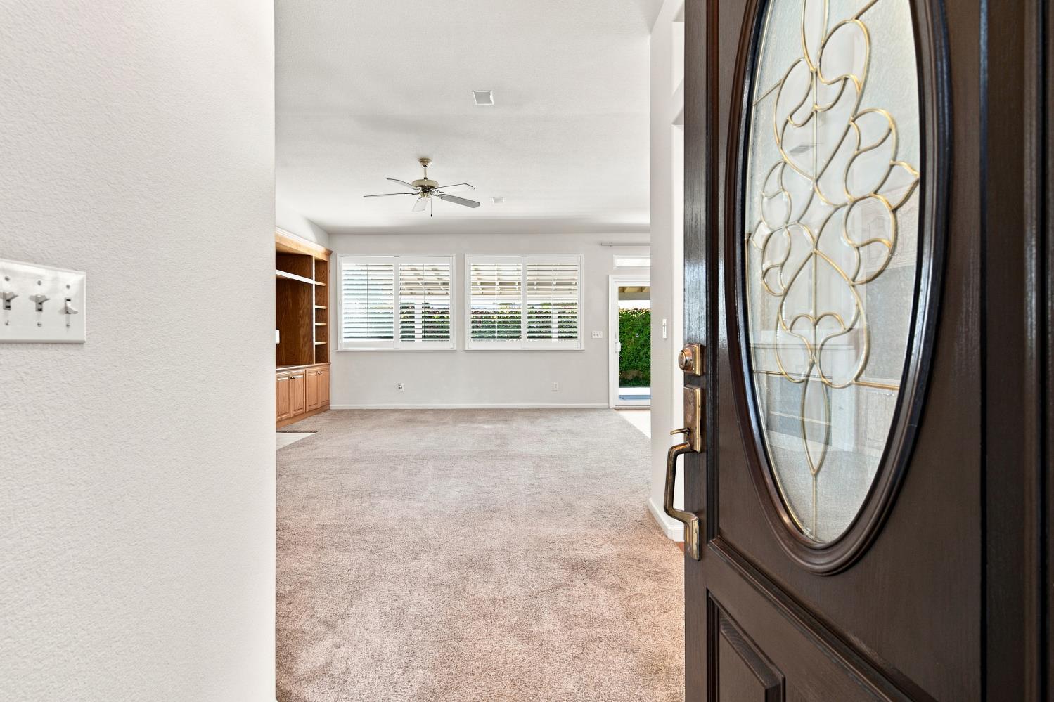 1738 Matterhorn St, Manteca, CA 95337