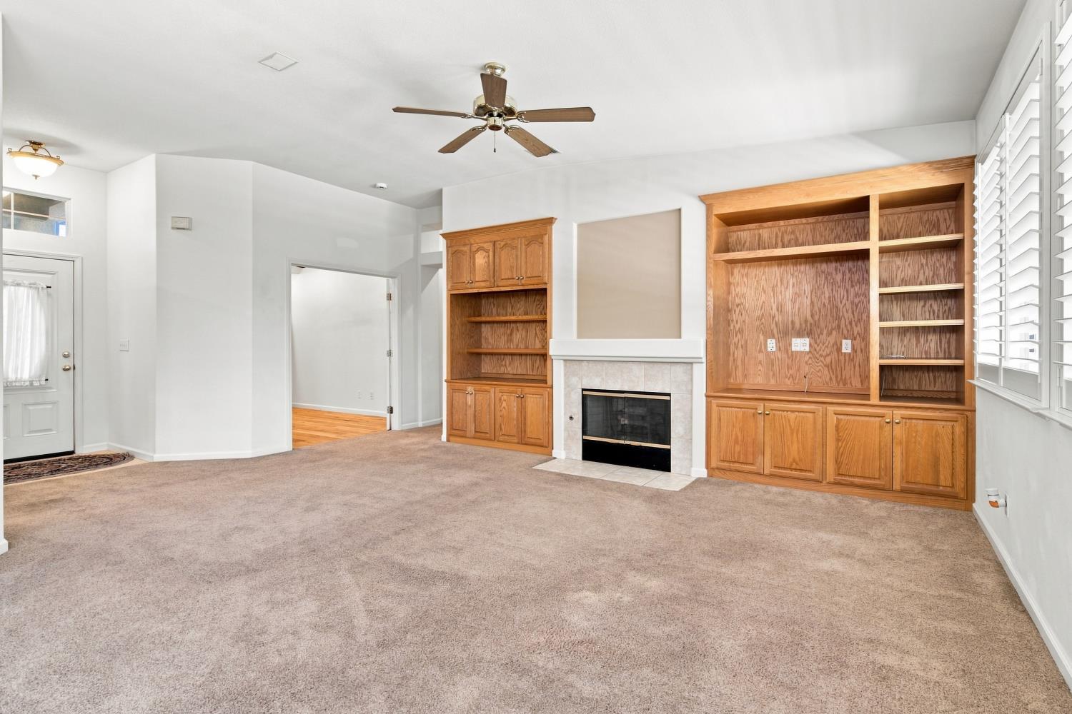 1738 Matterhorn St, Manteca, CA 95337