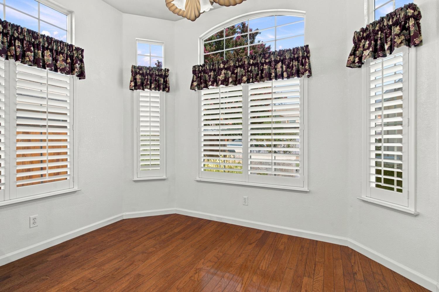 1738 Matterhorn St, Manteca, CA 95337