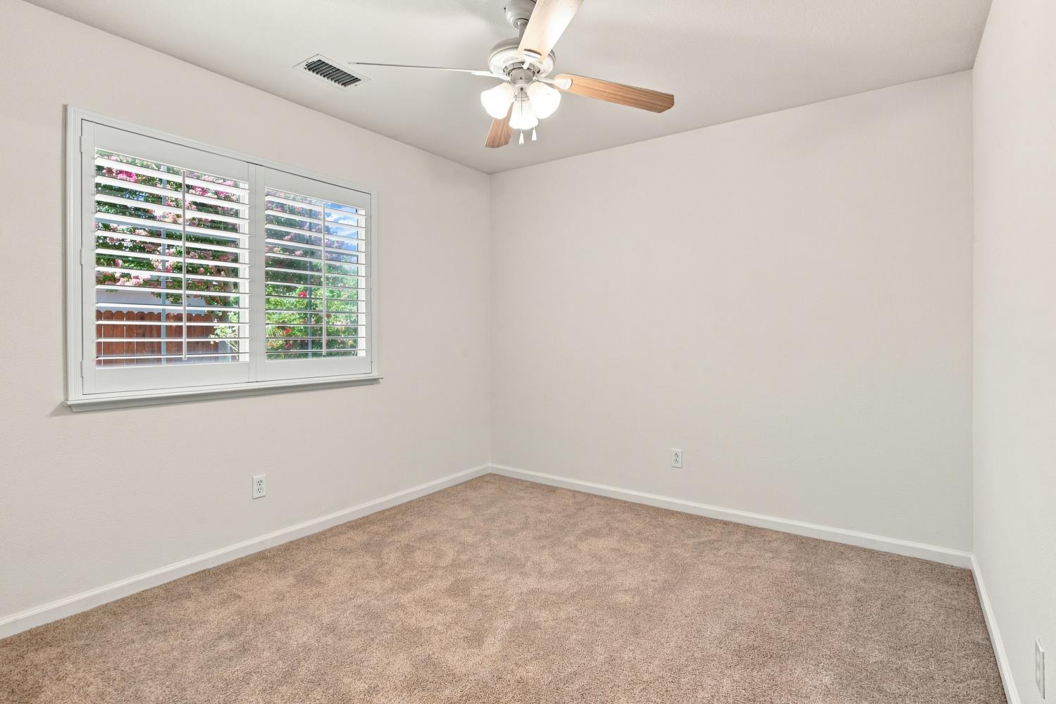 1738 Matterhorn St, Manteca, CA 95337
