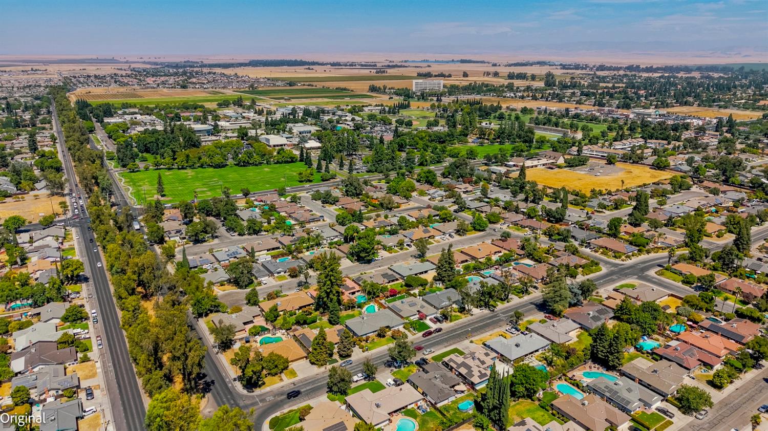 587 W Donna Dr, Merced, CA 95348