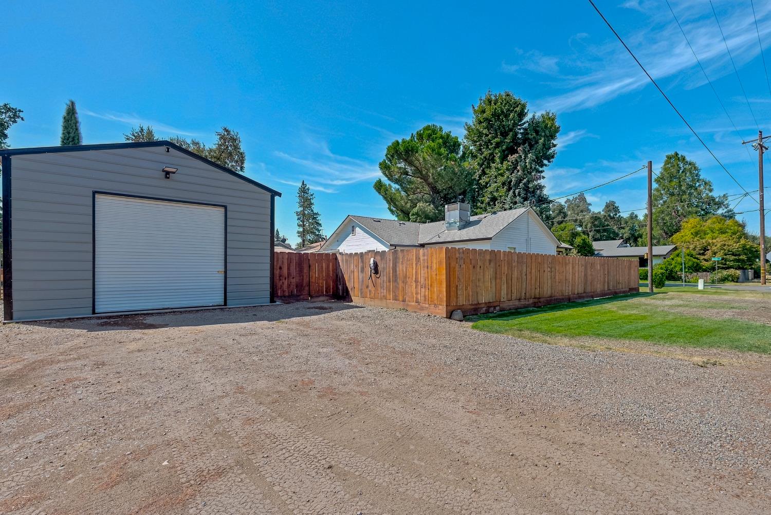 15994 3rd St, Snelling, CA 95369