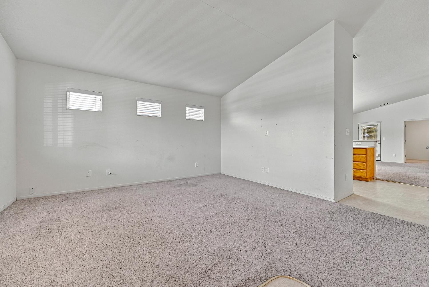 241 Brimmer Rd, Merced, CA 95341