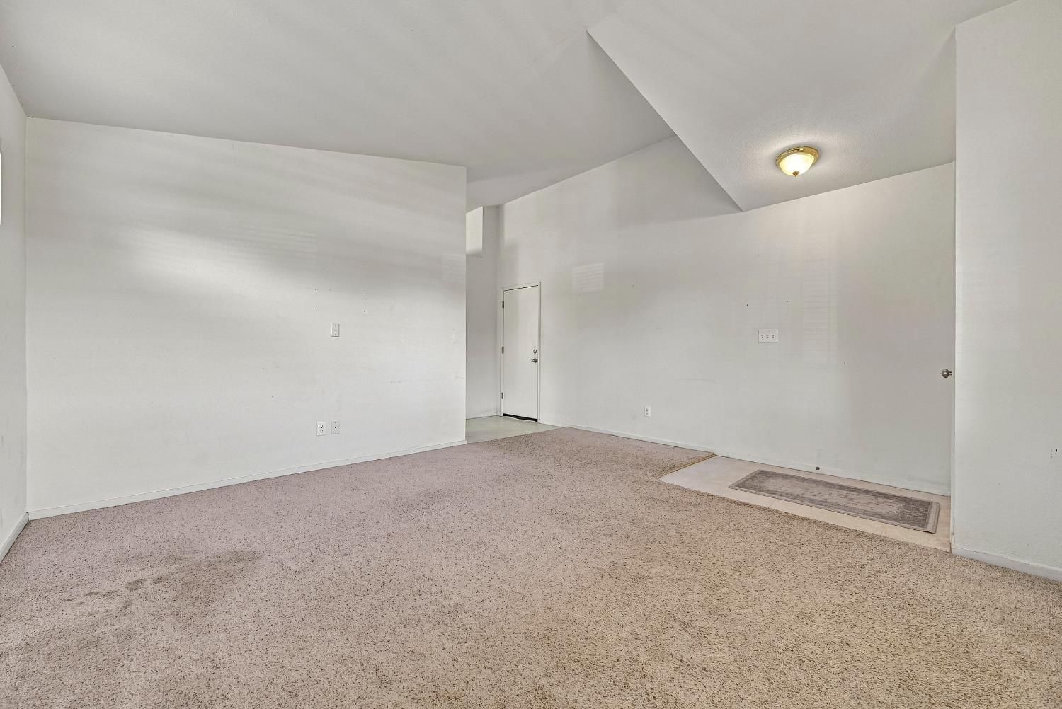 241 Brimmer Rd, Merced, CA 95341