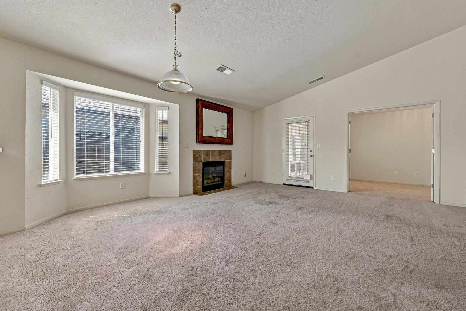 241 Brimmer Rd, Merced, CA 95341