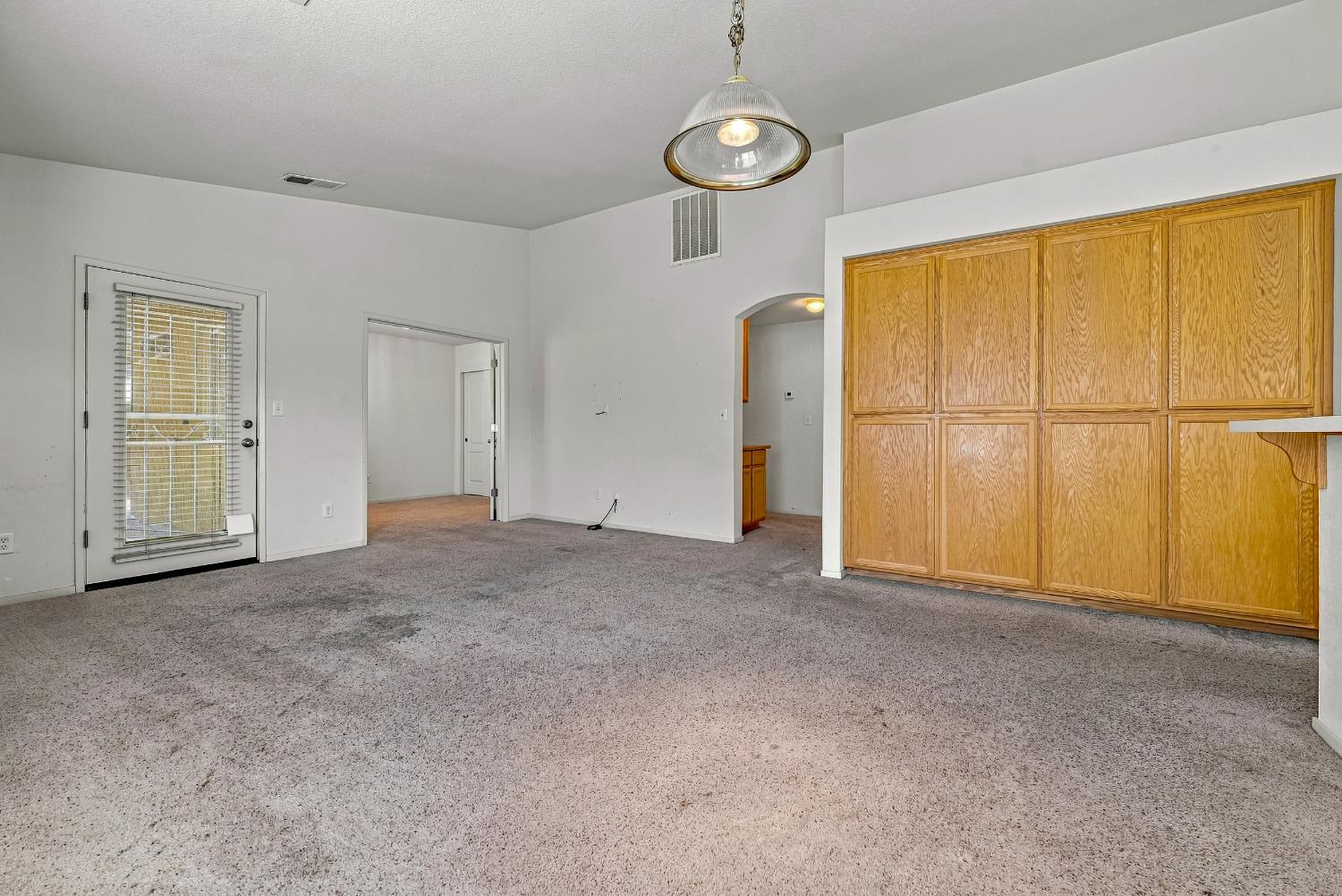 241 Brimmer Rd, Merced, CA 95341