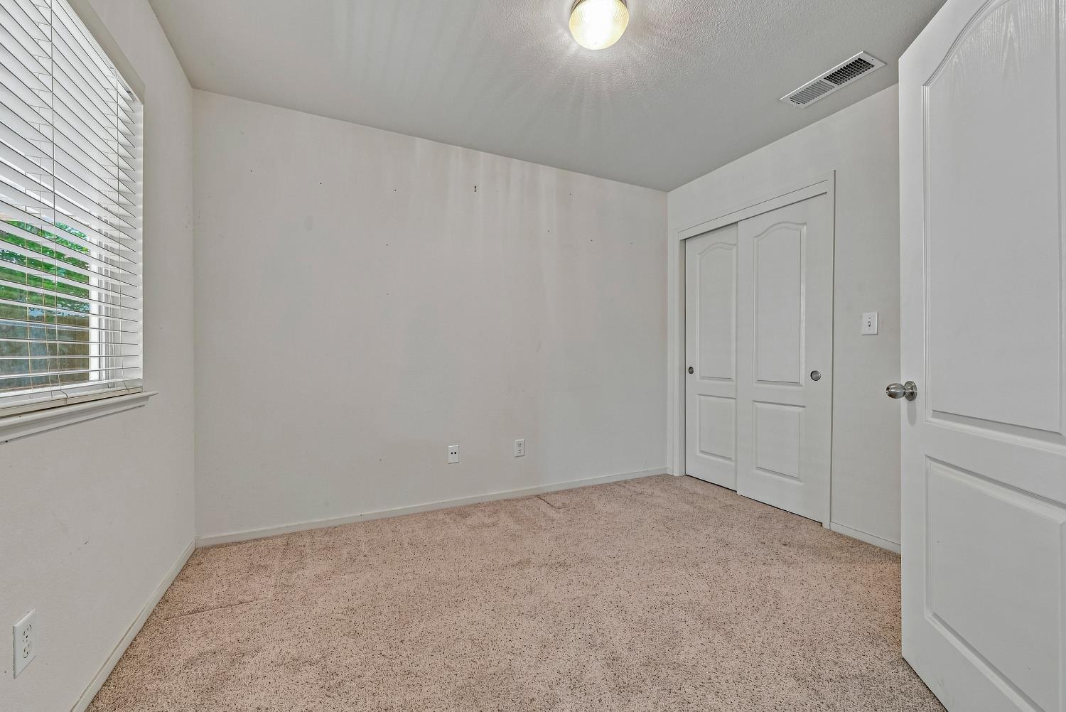 241 Brimmer Rd, Merced, CA 95341