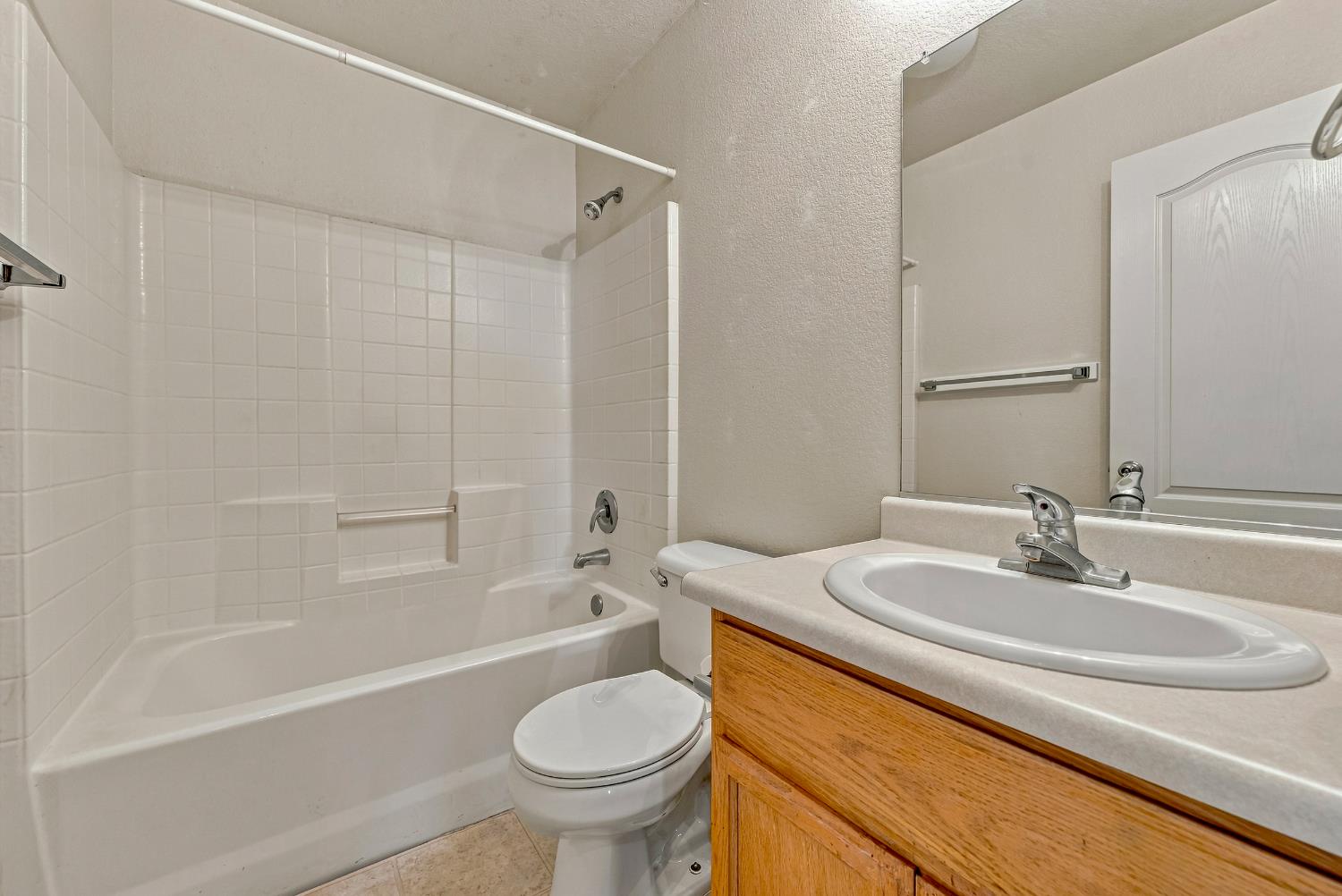 241 Brimmer Rd, Merced, CA 95341