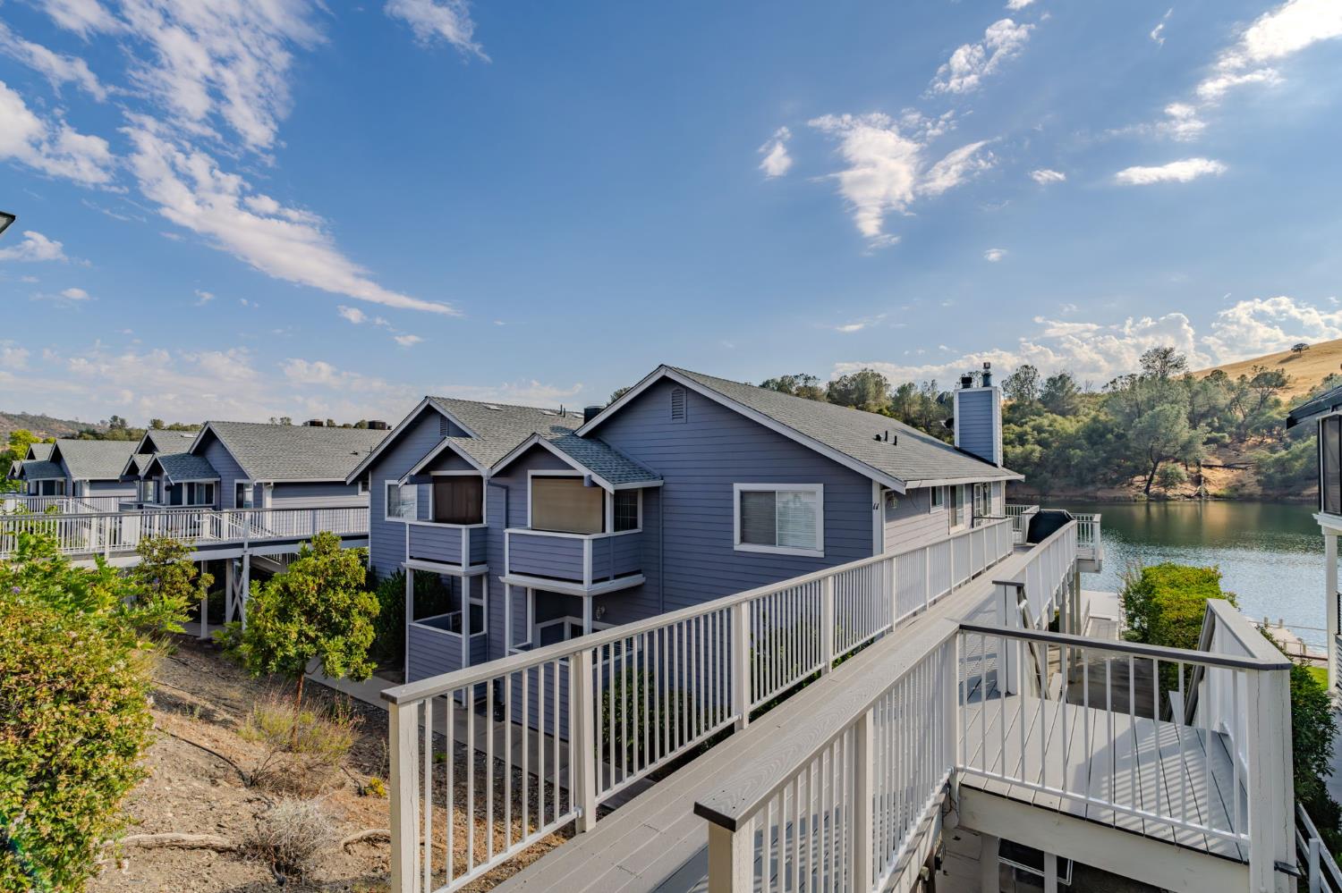 1031 Shoreline Dr #12, Copperopolis, CA 95228