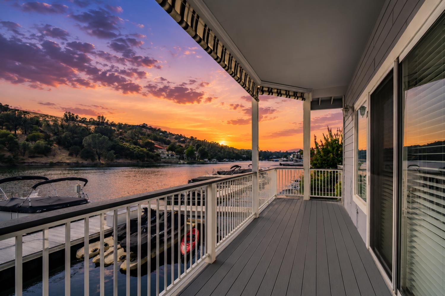 1031 Shoreline Dr #12, Copperopolis, CA 95228