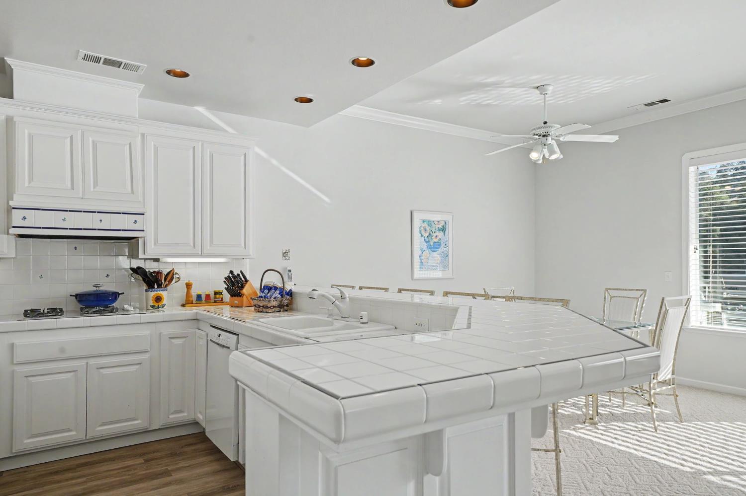 1031 Shoreline Dr #12, Copperopolis, CA 95228