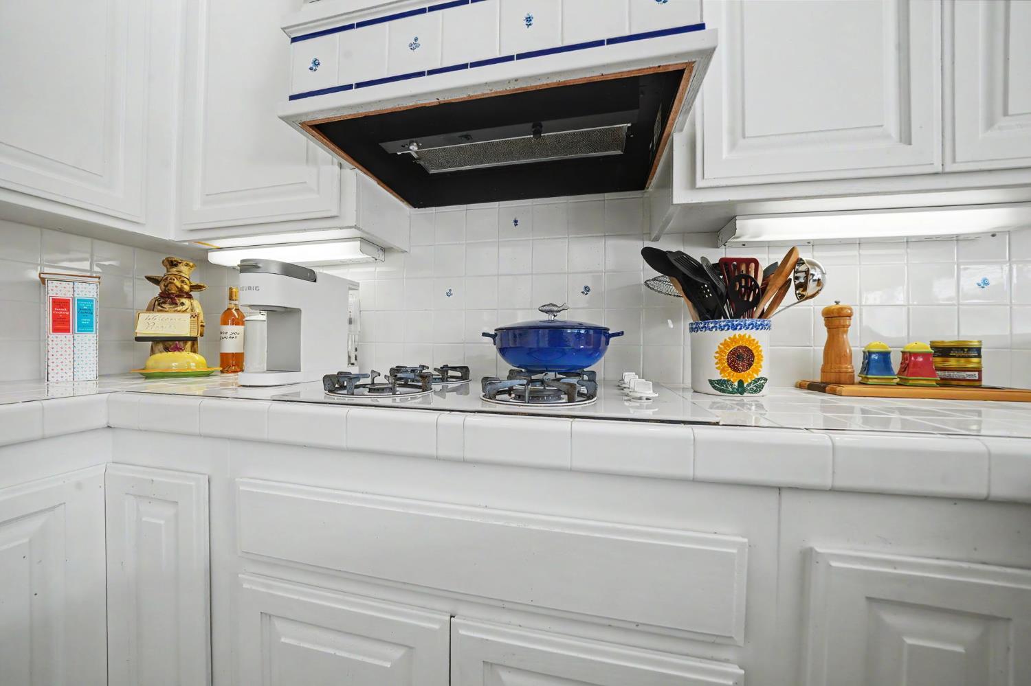 1031 Shoreline Dr #12, Copperopolis, CA 95228