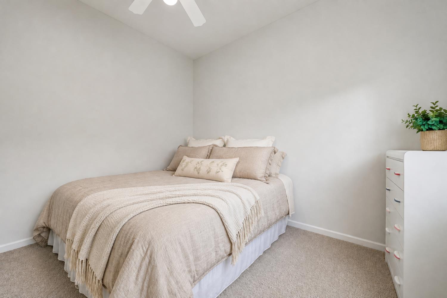 1031 Shoreline Dr #12, Copperopolis, CA 95228