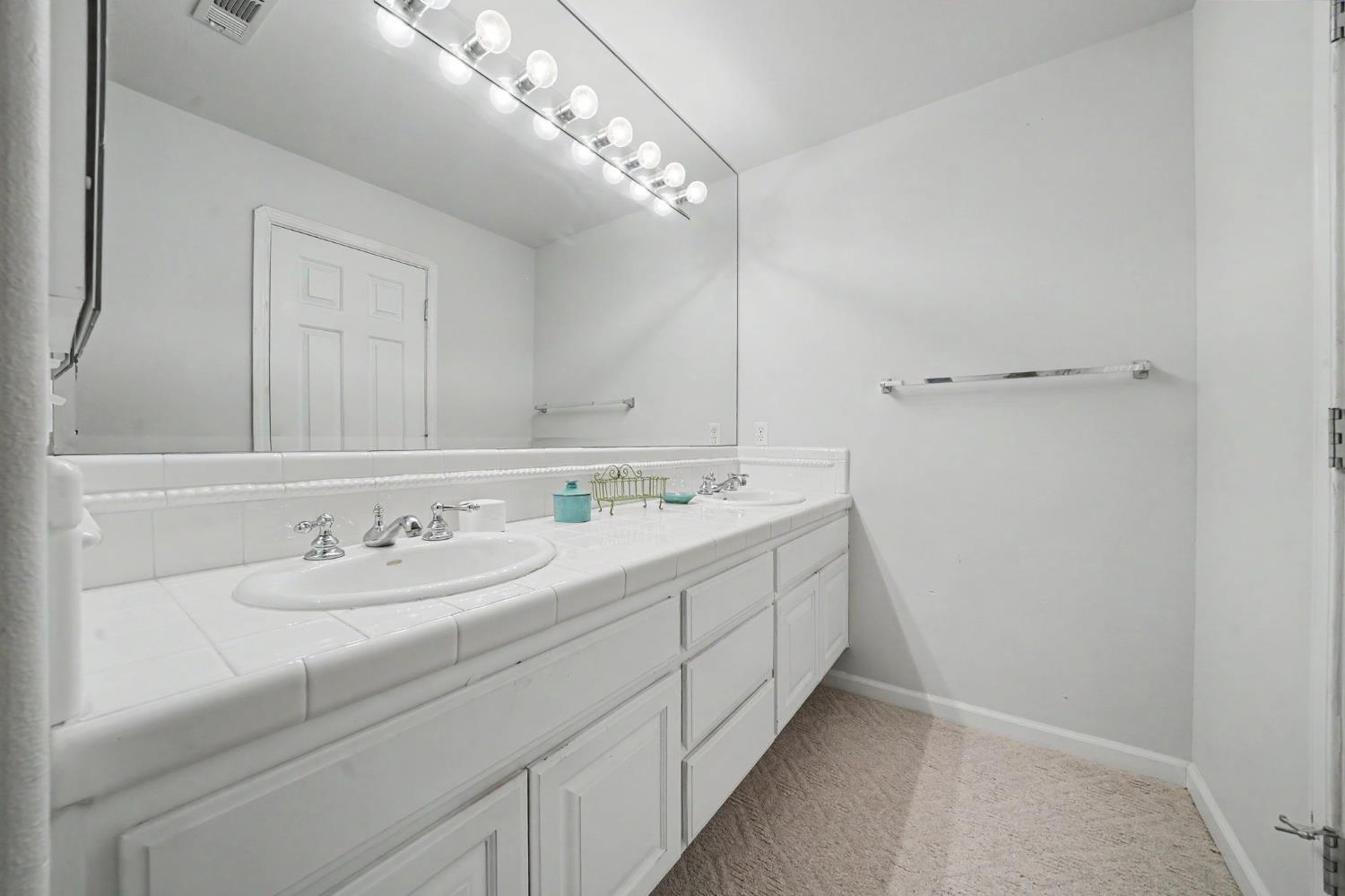 1031 Shoreline Dr #12, Copperopolis, CA 95228