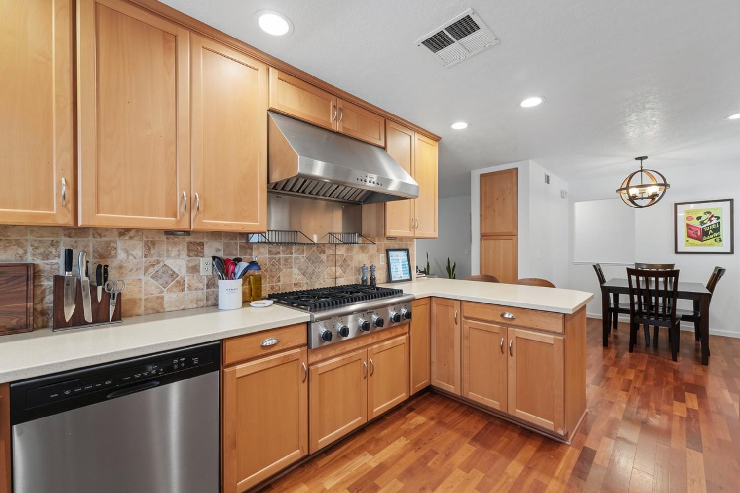 2837 Levon Ave, Modesto, CA 95350