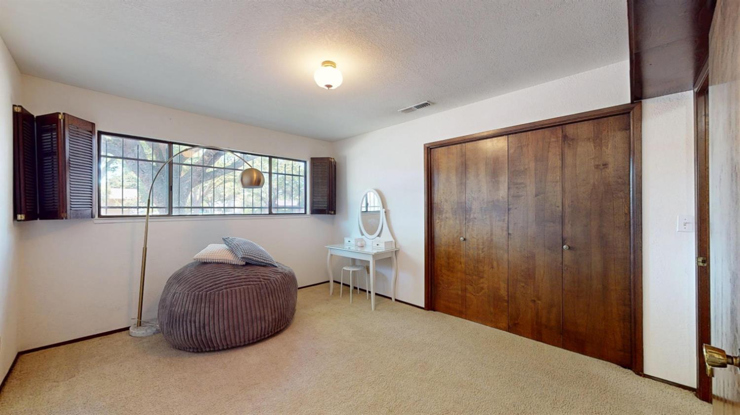 401 Dorado Ln, Modesto, CA 95356