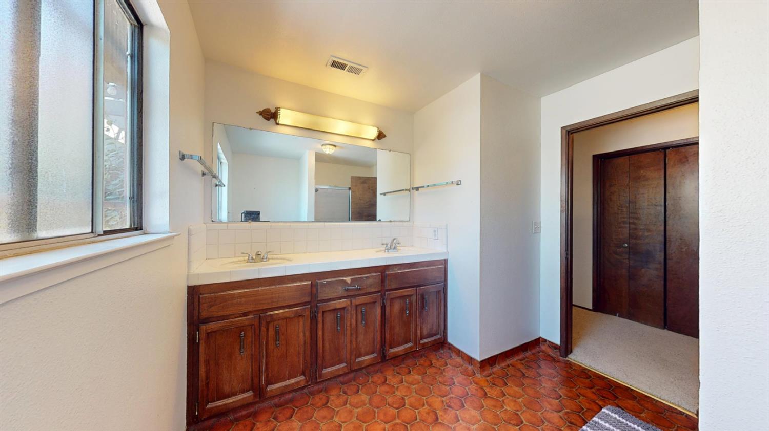 401 Dorado Ln, Modesto, CA 95356