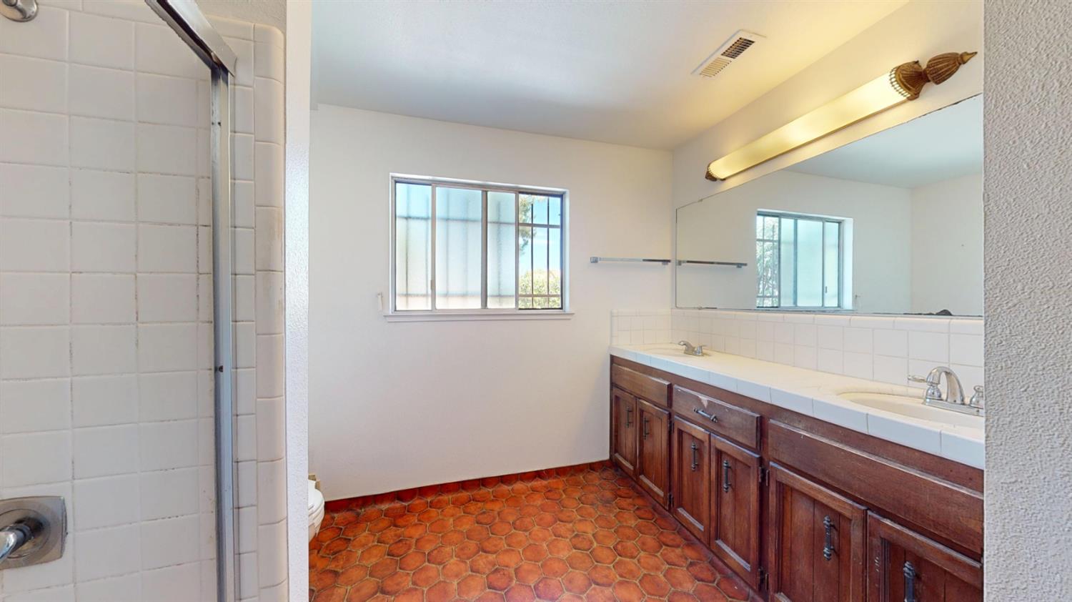 401 Dorado Ln, Modesto, CA 95356