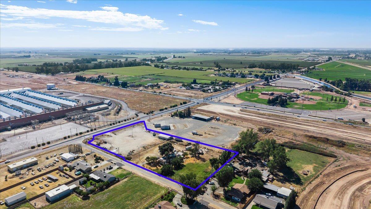 3912 Davis Ave, Modesto, CA 95357